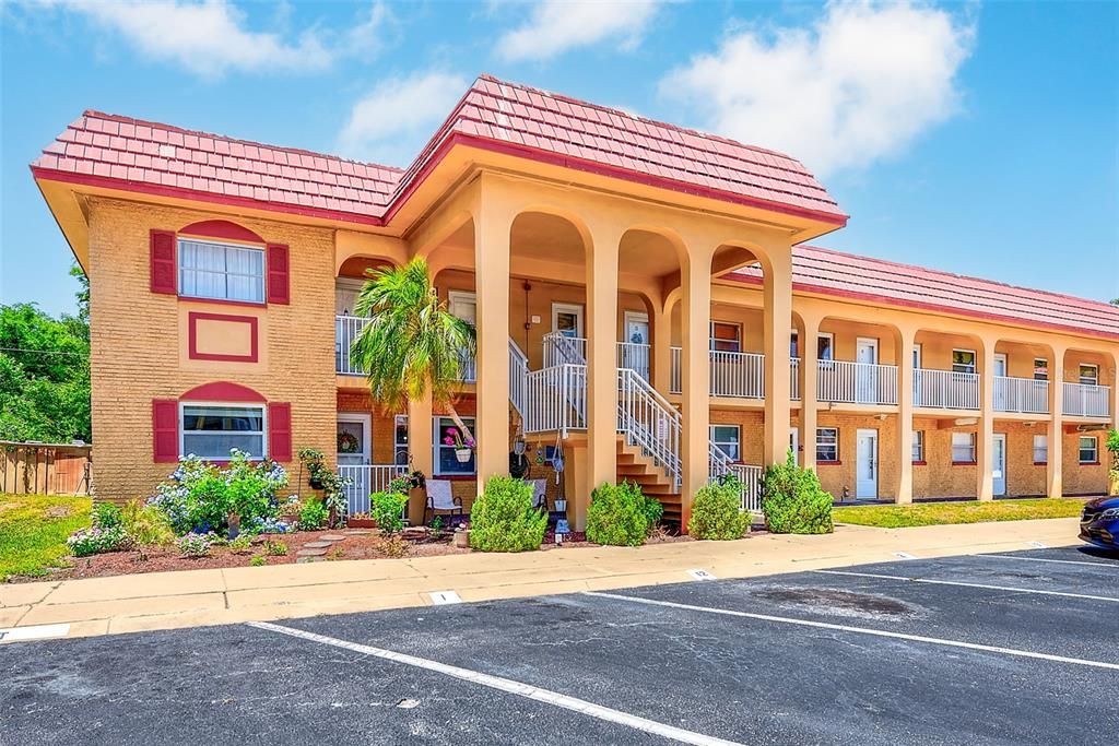 En Venta: $169,900 (2 camas, 2 baños, 1000 Pies cuadrados)