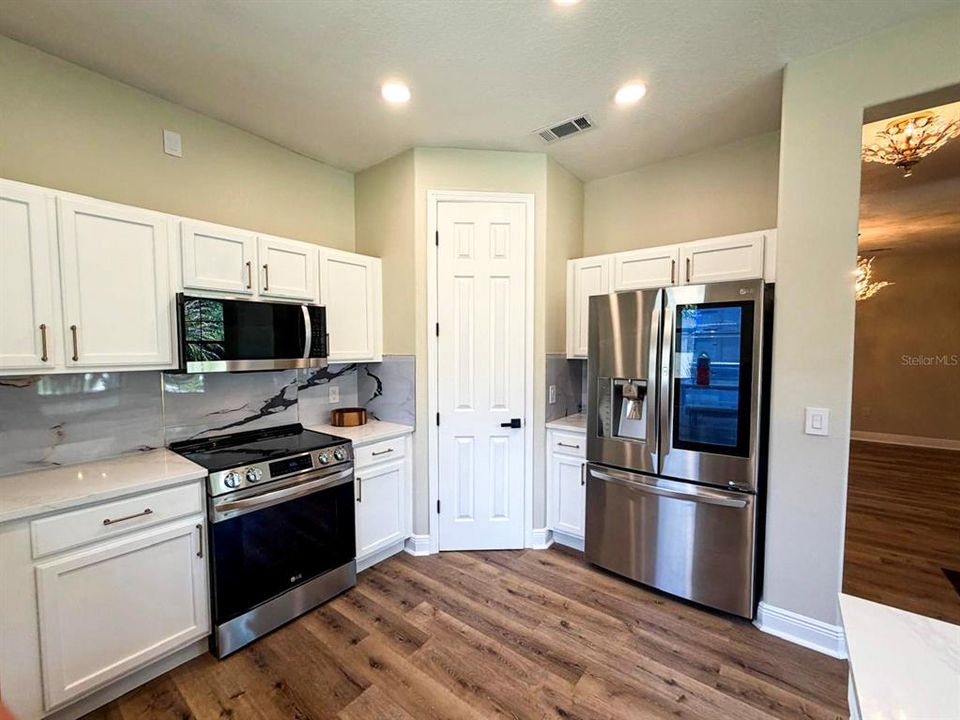 En Venta: $349,900 (3 camas, 2 baños, 1827 Pies cuadrados)