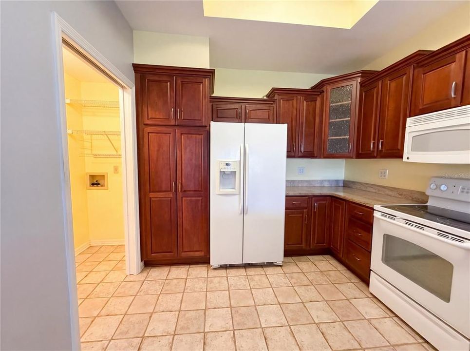На продажу: $175,000 (2 спален, 2 ванн, 1182 Квадратных фут)