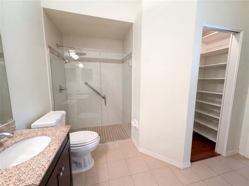 На продажу: $175,000 (2 спален, 2 ванн, 1182 Квадратных фут)