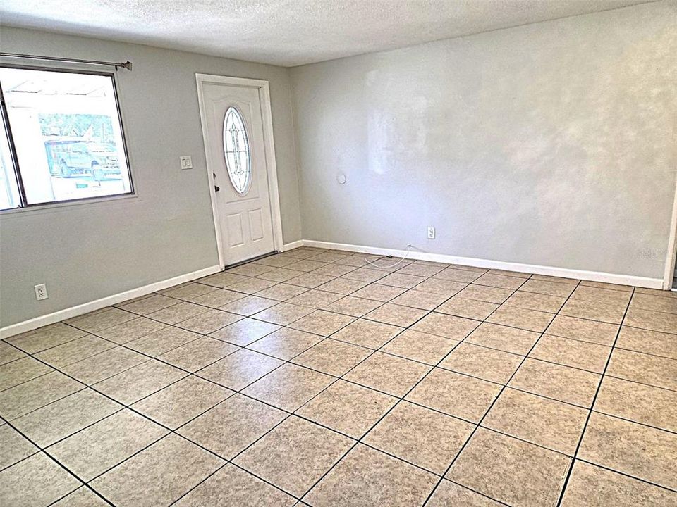 For Rent: $2,295 (3 beds, 2 baths, 1066 Square Feet)