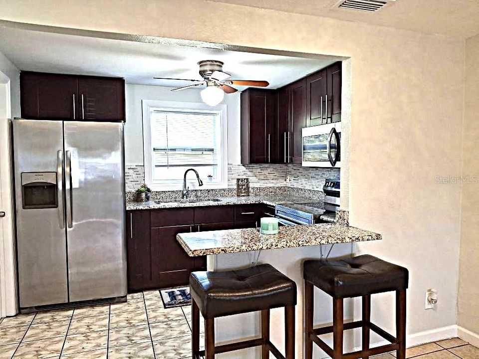For Rent: $2,295 (3 beds, 2 baths, 1066 Square Feet)