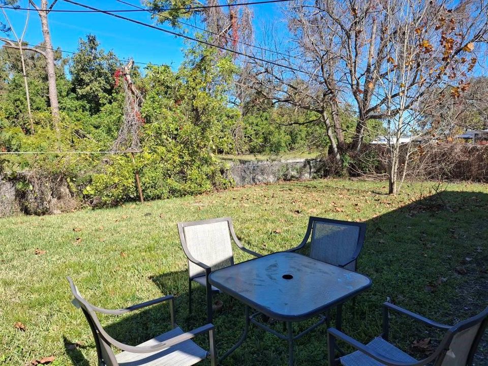 For Rent: $2,295 (3 beds, 2 baths, 1066 Square Feet)