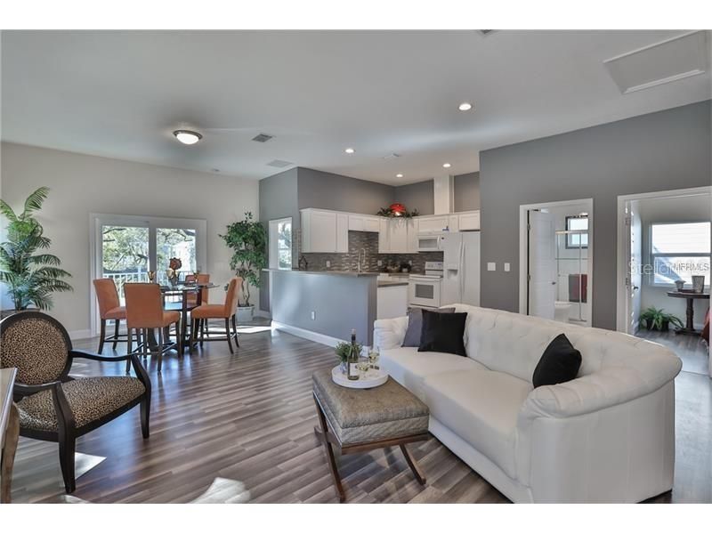 En Renta: $2,995 (3 camas, 3 baños, 1854 Pies cuadrados)