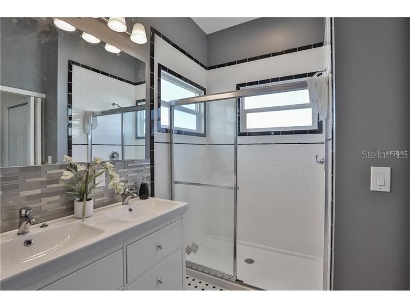 En Renta: $2,995 (3 camas, 3 baños, 1854 Pies cuadrados)
