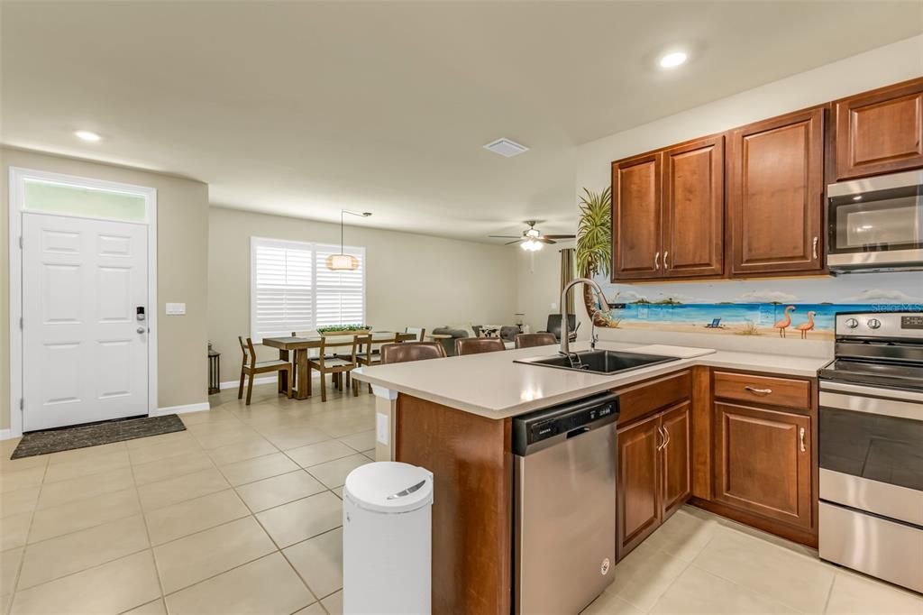 For Rent: $2,100 (2 beds, 2 baths, 1516 Square Feet)