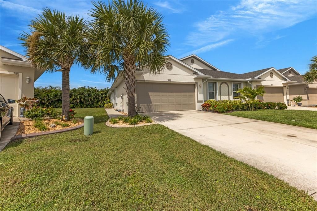 For Rent: $2,100 (2 beds, 2 baths, 1516 Square Feet)