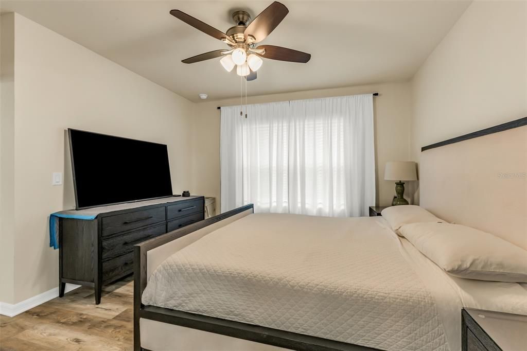 For Rent: $2,100 (2 beds, 2 baths, 1516 Square Feet)