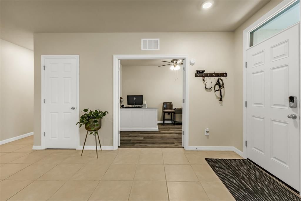 For Rent: $2,100 (2 beds, 2 baths, 1516 Square Feet)
