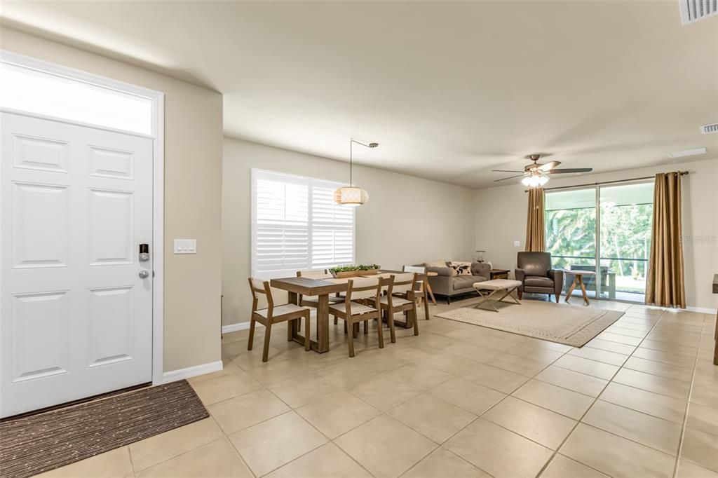 For Rent: $2,100 (2 beds, 2 baths, 1516 Square Feet)