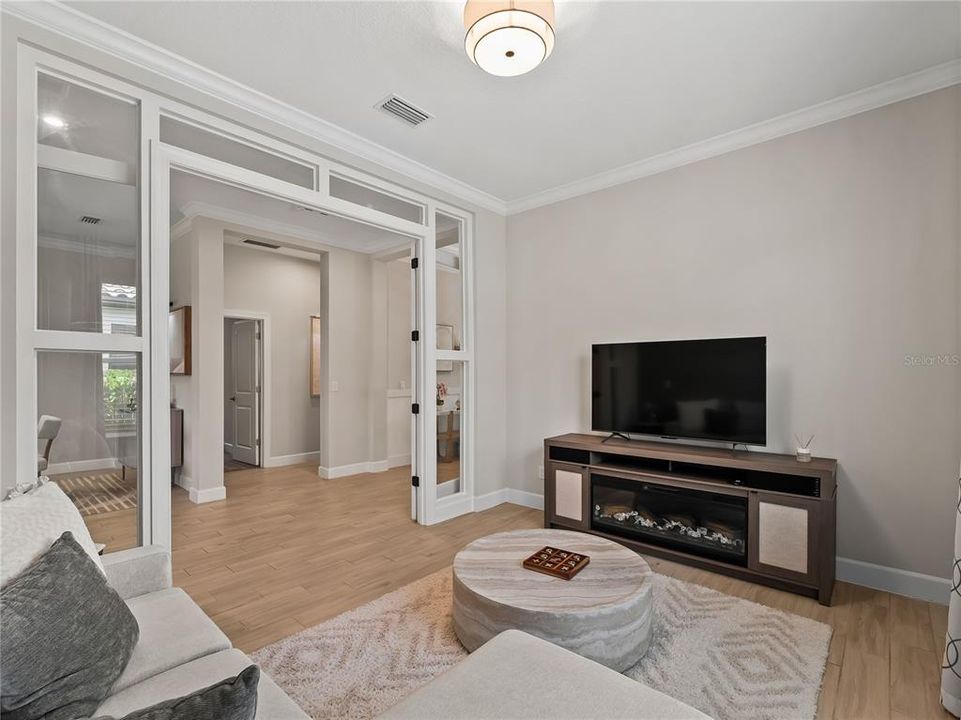 En Venta: $899,000 (3 camas, 3 baños, 2367 Pies cuadrados)