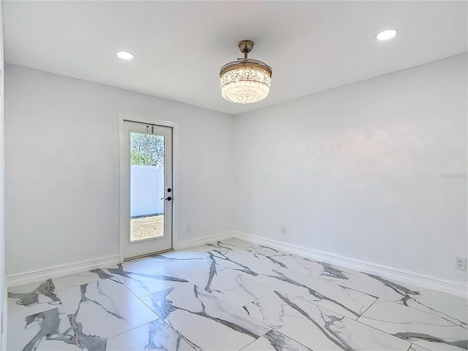 На продажу: $499,900 (3 спален, 2 ванн, 2359 Квадратных фут)