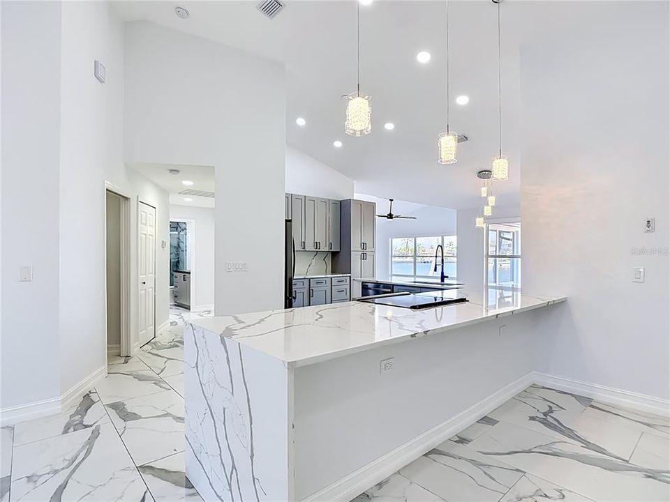 На продажу: $499,900 (3 спален, 2 ванн, 2359 Квадратных фут)