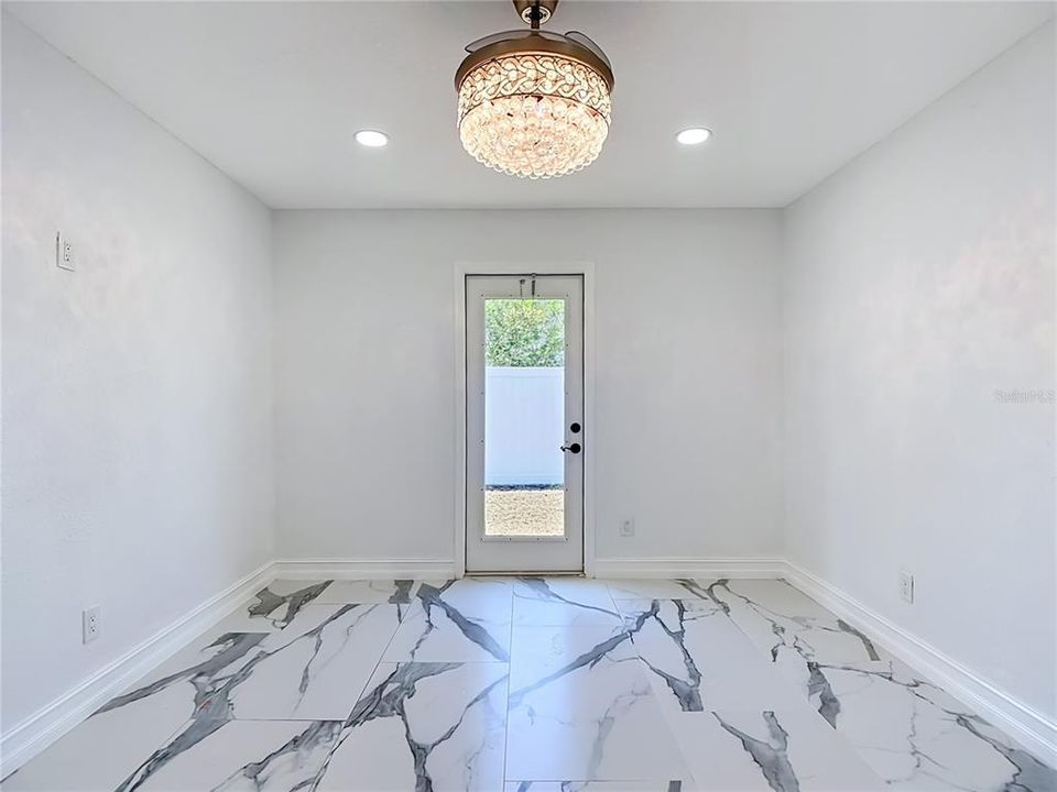 На продажу: $499,900 (3 спален, 2 ванн, 2359 Квадратных фут)