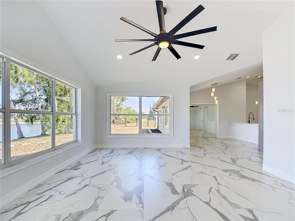 На продажу: $499,900 (3 спален, 2 ванн, 2359 Квадратных фут)