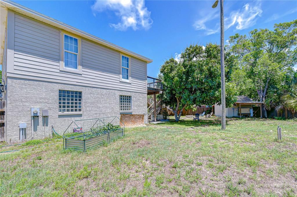 For Sale: $650,000 (3 beds, 2 baths, 2296 Square Feet)