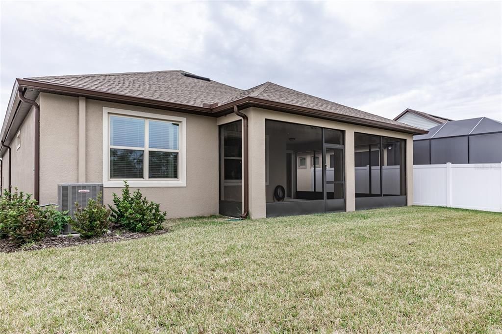 For Rent: $2,995 (3 beds, 2 baths, 2000 Square Feet)