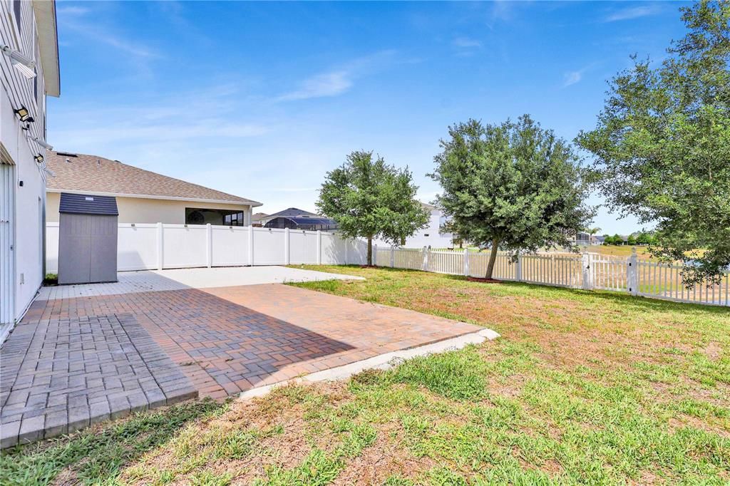 Activo con contrato: $440,000 (4 camas, 2 baños, 2643 Pies cuadrados)