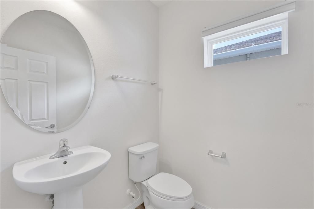 Activo con contrato: $440,000 (4 camas, 2 baños, 2643 Pies cuadrados)