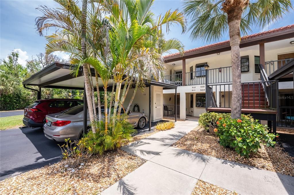 For Sale: $214,900 (2 beds, 2 baths, 1112 Square Feet)