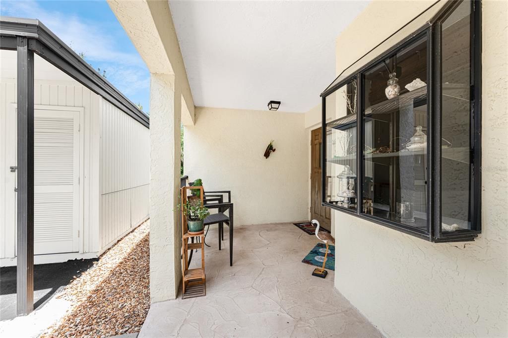 For Sale: $214,900 (2 beds, 2 baths, 1112 Square Feet)