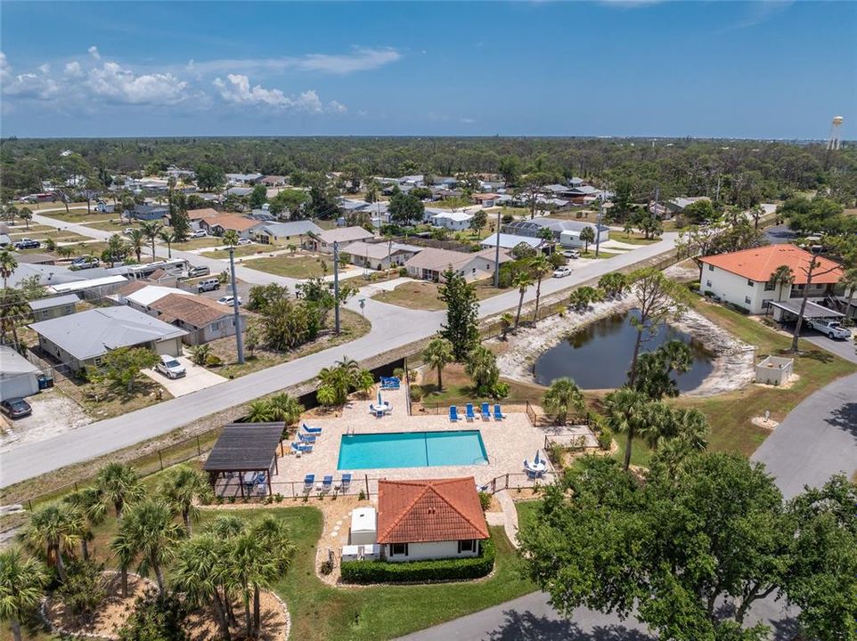 For Sale: $214,900 (2 beds, 2 baths, 1112 Square Feet)