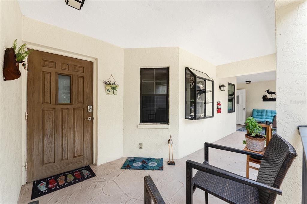 For Sale: $214,900 (2 beds, 2 baths, 1112 Square Feet)