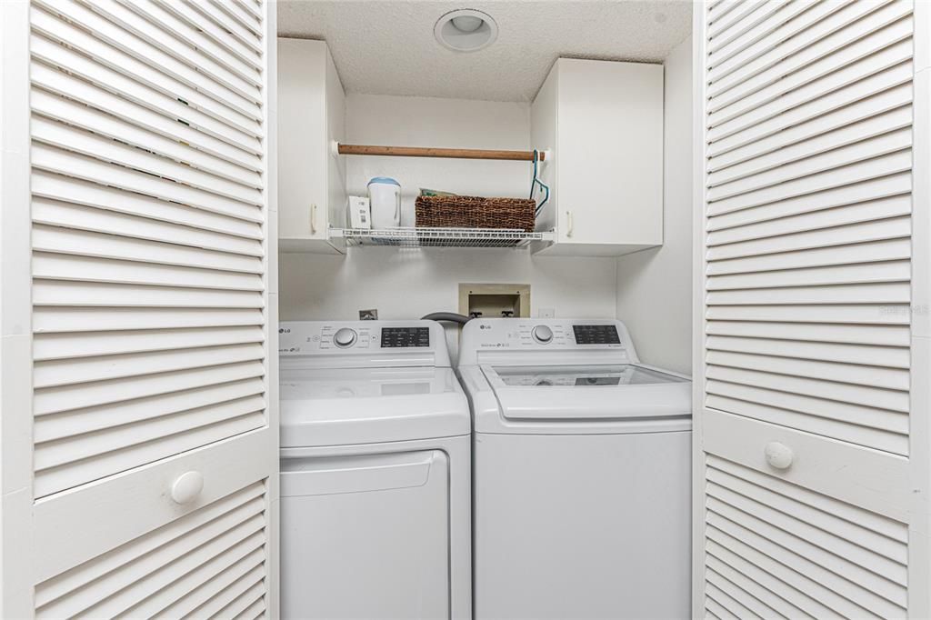 For Sale: $214,900 (2 beds, 2 baths, 1112 Square Feet)