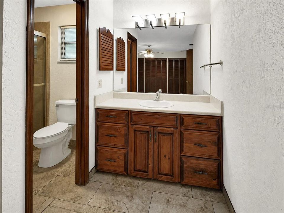 En Venta: $314,000 (3 camas, 2 baños, 1500 Pies cuadrados)