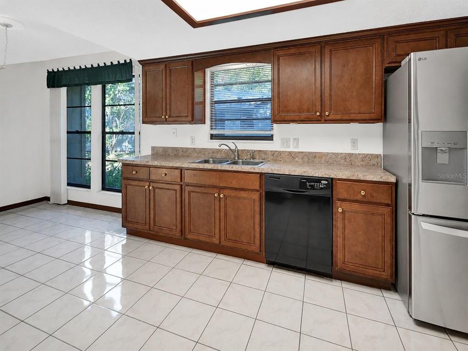 En Venta: $314,000 (3 camas, 2 baños, 1500 Pies cuadrados)