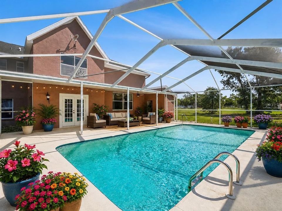 For Sale: $650,000 (5 beds, 3 baths, 3678 Square Feet)