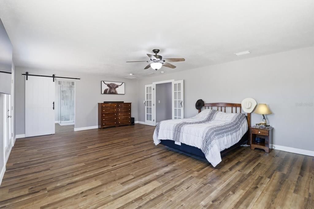 For Sale: $1,150,000 (3 beds, 2 baths, 2160 Square Feet)