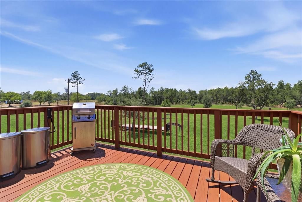 For Sale: $1,150,000 (3 beds, 2 baths, 2160 Square Feet)