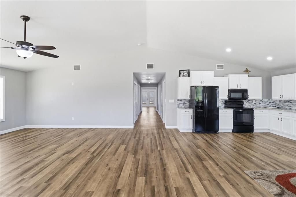 For Sale: $1,150,000 (3 beds, 2 baths, 2160 Square Feet)
