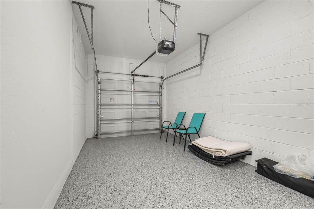 For Rent: $2,000 (3 beds, 2 baths, 1365 Square Feet)