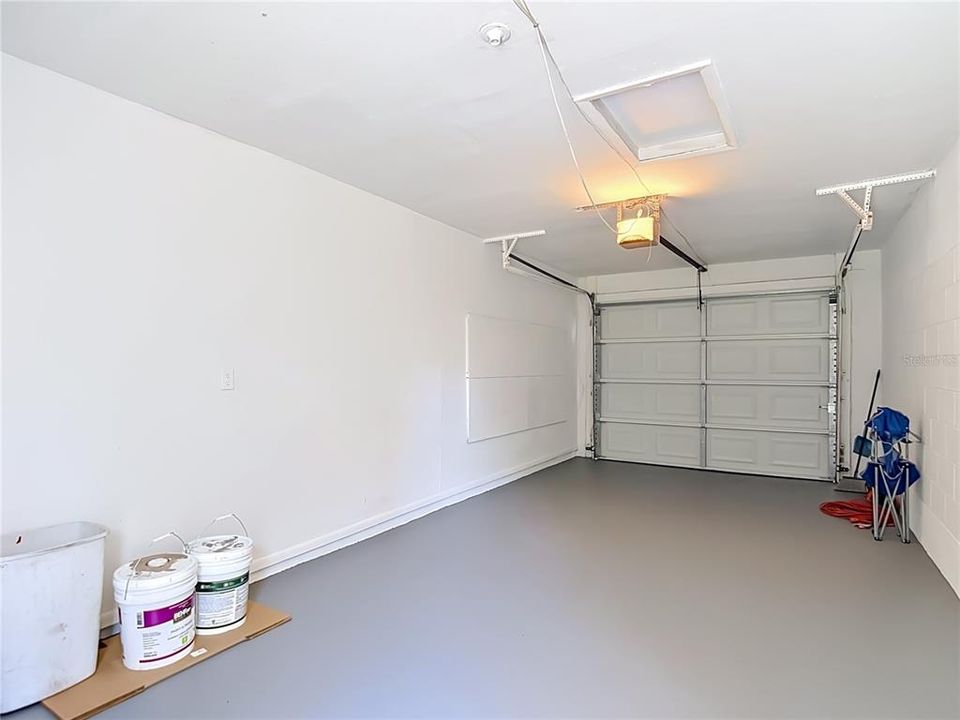 На продажу: $198,000 (2 спален, 1 ванн, 806 Квадратных фут)