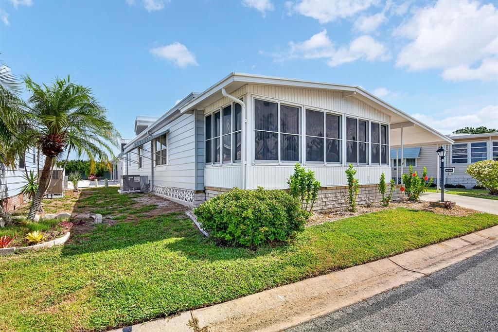 Active With Contract: $200,000 (2 beds, 2 baths, 1152 Square Feet)