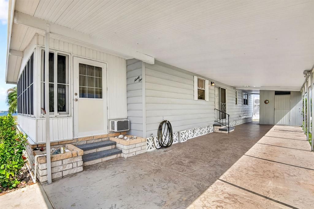 Active With Contract: $200,000 (2 beds, 2 baths, 1152 Square Feet)