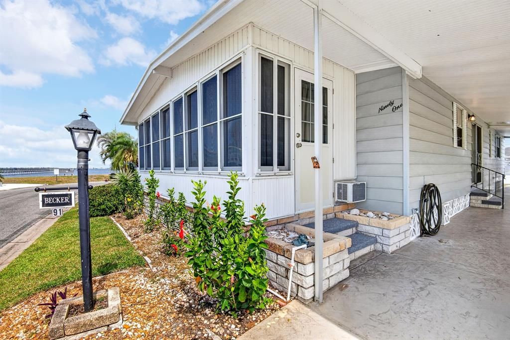 Active With Contract: $200,000 (2 beds, 2 baths, 1152 Square Feet)