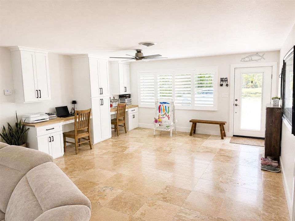 For Sale: $924,900 (3 beds, 2 baths, 2059 Square Feet)