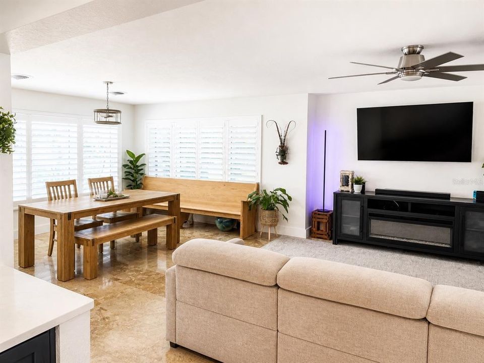 For Sale: $924,900 (3 beds, 2 baths, 2059 Square Feet)