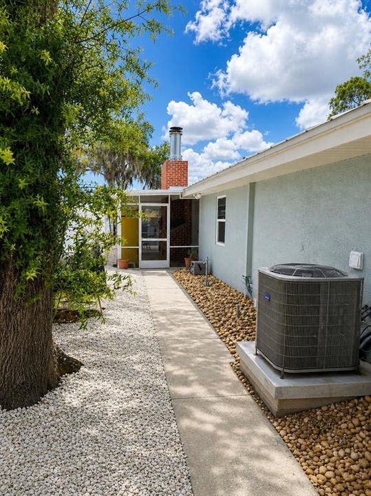 For Sale: $924,900 (3 beds, 2 baths, 2059 Square Feet)