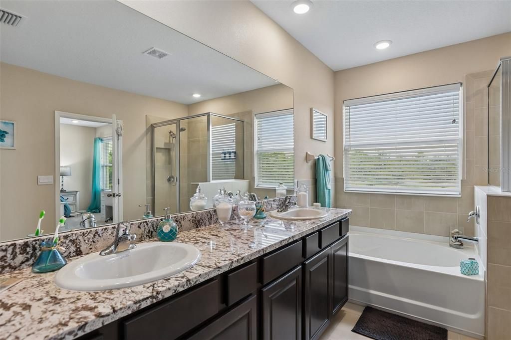 For Sale: $499,000 (4 beds, 3 baths, 2738 Square Feet)