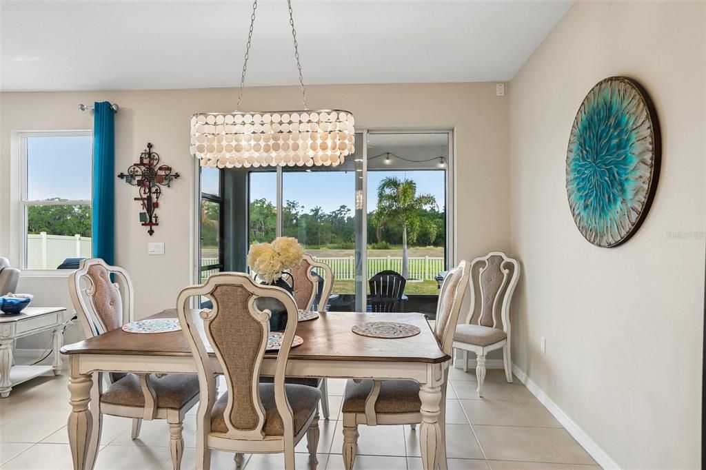 For Sale: $499,000 (4 beds, 3 baths, 2738 Square Feet)