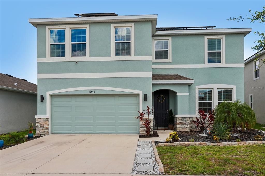For Sale: $499,000 (4 beds, 3 baths, 2738 Square Feet)
