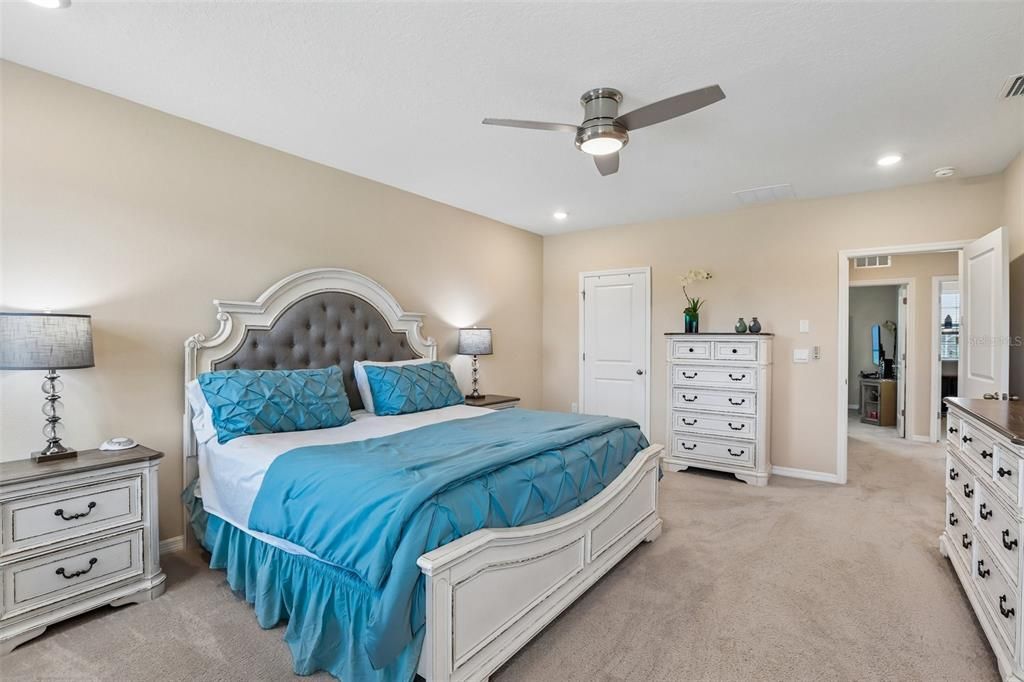 For Sale: $499,000 (4 beds, 3 baths, 2738 Square Feet)