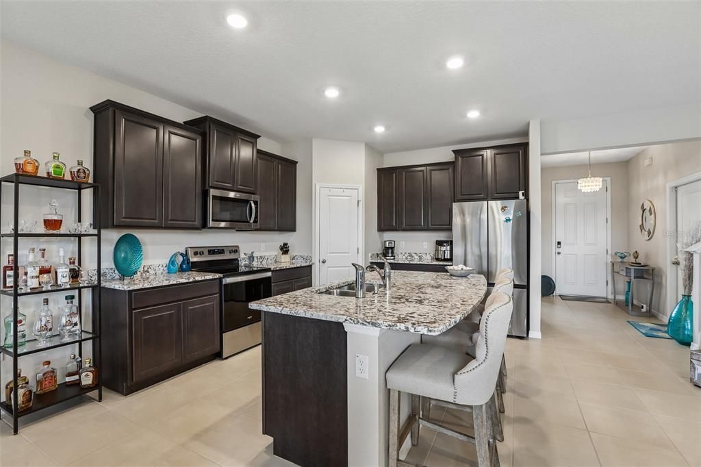 For Sale: $499,000 (4 beds, 3 baths, 2738 Square Feet)