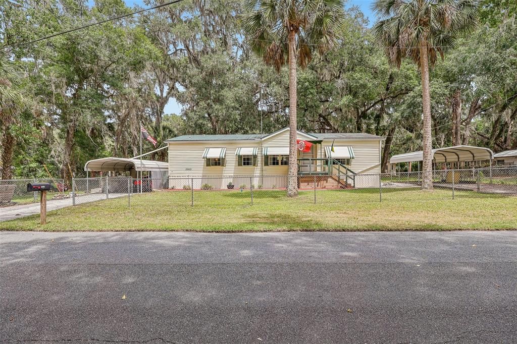 Recently Sold: $184,900 (3 beds, 2 baths, 1352 Square Feet)
