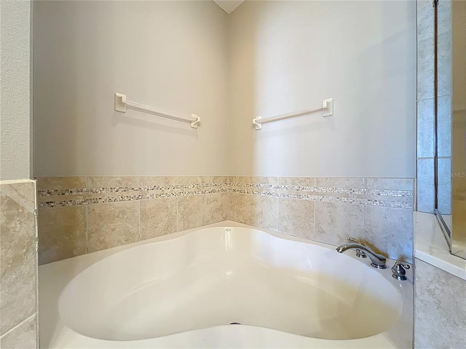В аренду: $2,100 (3 спален, 2 ванн, 1386 Квадратных фут)