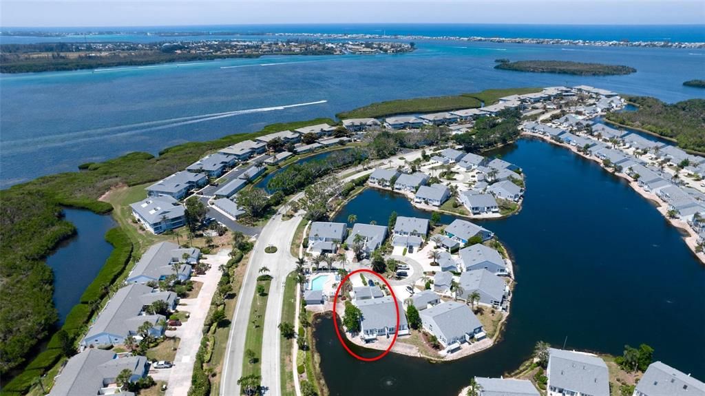 For Sale: $529,900 (2 beds, 2 baths, 1547 Square Feet)